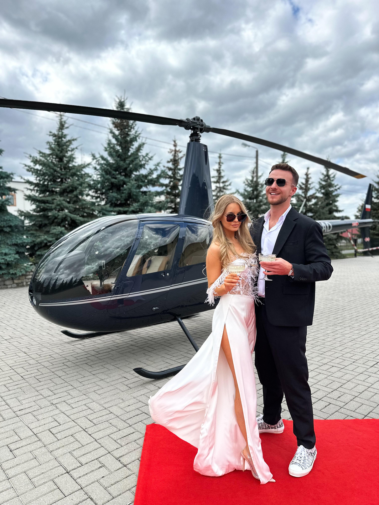 helikopter-plenerowe-wesela-sala-bankietowa-sarah-sala-wroclaw