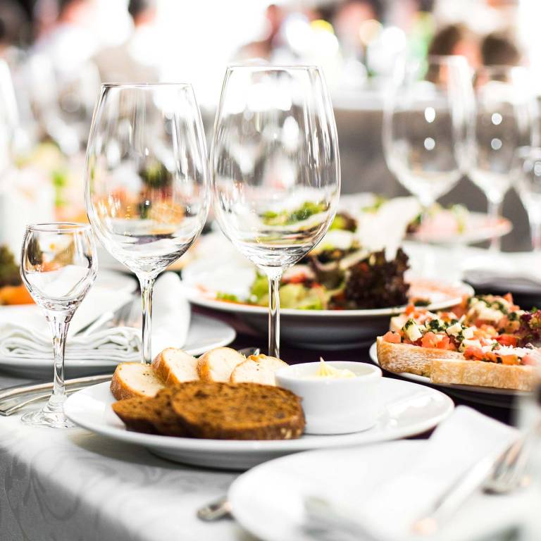 catering-KW09-firmowe-imprezy-okolicznosciowe-bankiety-sarah-sala-wroclaw