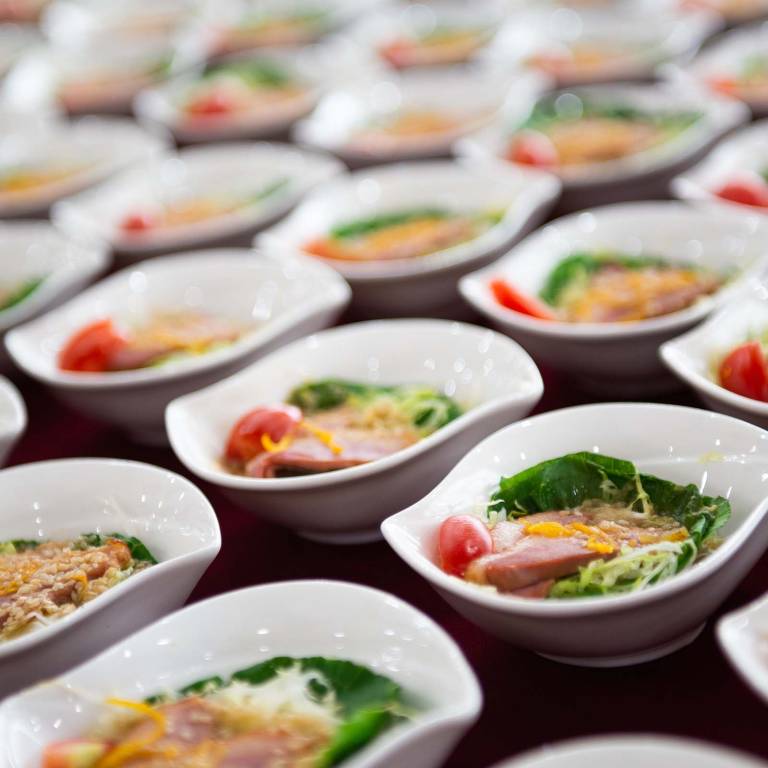 catering-KW11-firmowe-imprezy-okolicznosciowe-bankiety-sarah-sala-wroclaw